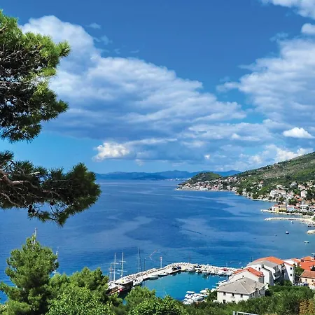 Cozy In With Kitchen Jesenice (Split-Dalmatia)