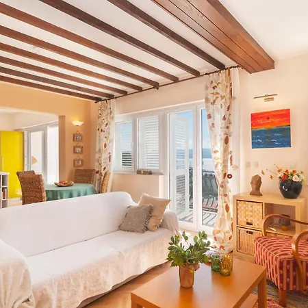 Cozy In With Kitchen Jesenice (Split-Dalmatia)